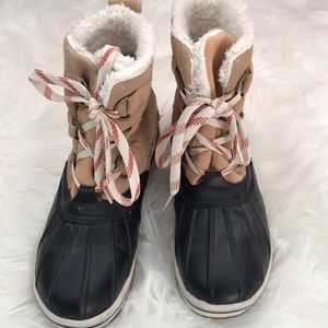 Winter boots